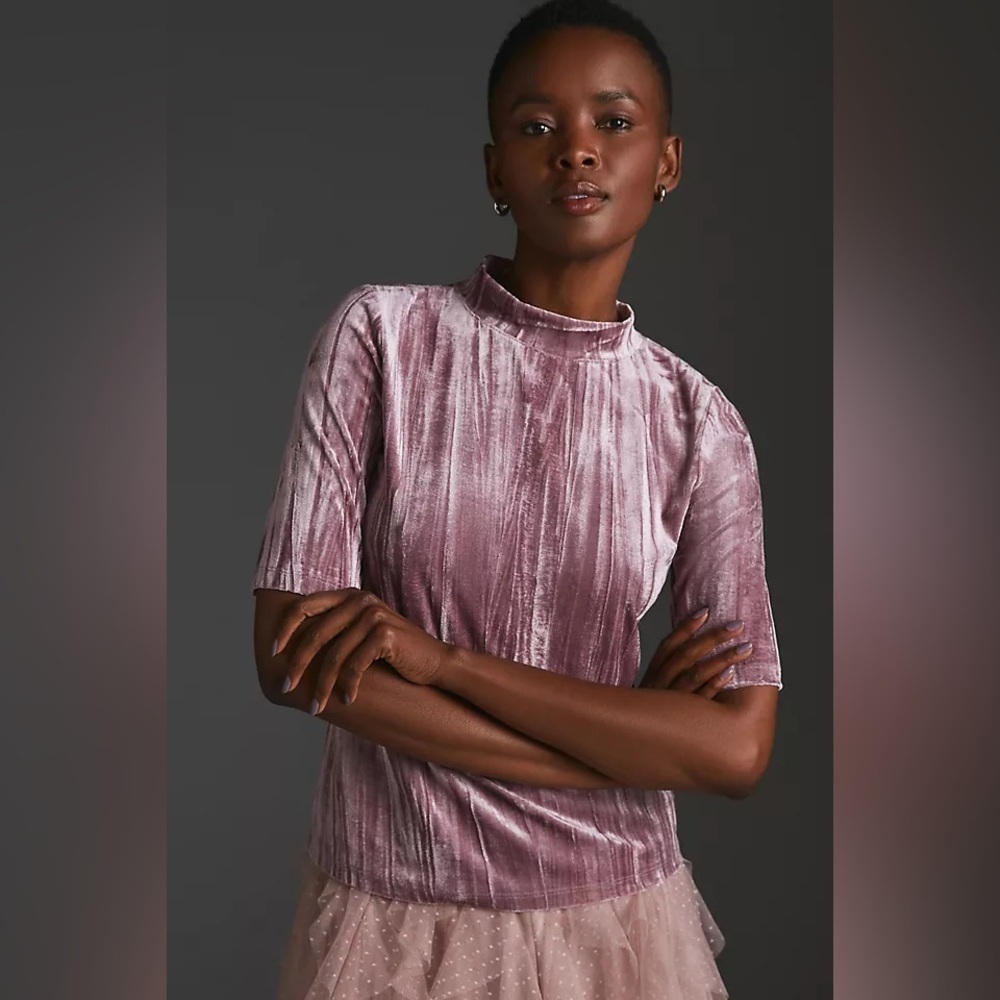 Anthropologie - PILCRO - Velveteen Mock-Neck Top. Short Sleeves. Large